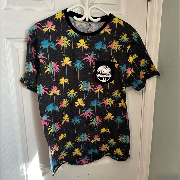 West 49 size medium black tee neon palm tree print bold trendy electric bright - Picture 1 of 6